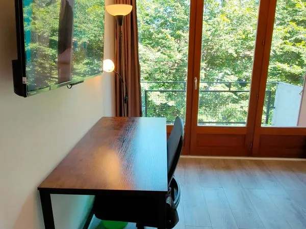 17m² avec balcon pour étudiants appartement 85m²