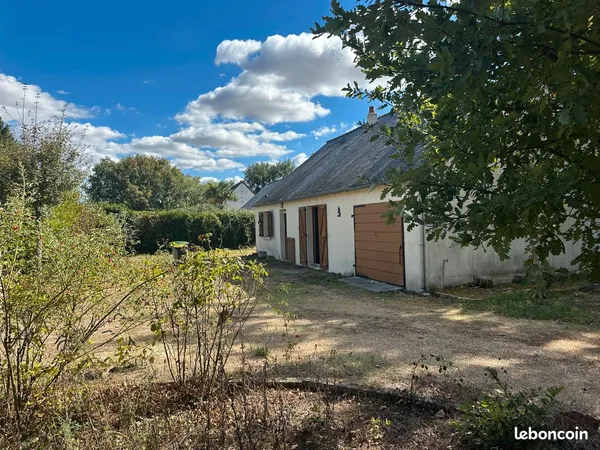 À saisir, belle Maison, proche de la Foret à 15 minutes de tours, deux chambres extension et agrandi