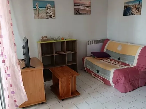 SETE- Appartement 2 pièces +loggia à 150 m de la plage