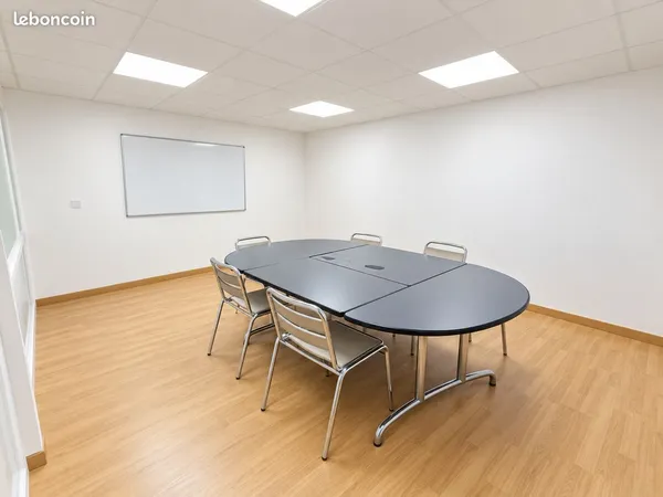 Bureau privatif 19 m² - Salle de réunion, fibre & parking - Beauvais