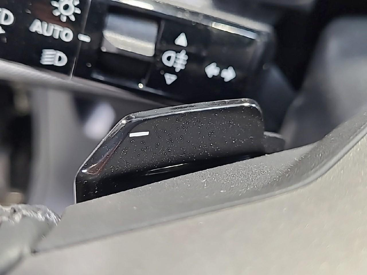 Peugeot 5008 hybrid 145 ch e-dcs6 allure — photo 27