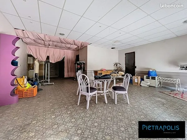 Local commercial 118 m² Lyon