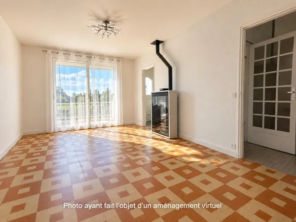 Maison de 108 m² avec jardin, véranda et garage à Gesnes-le-Gandelin