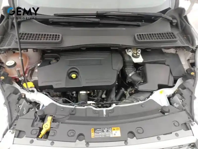 Ford Kuga vignale 2.0 tdci 150 s&amp;s 4x2 bvm6 — photo 12