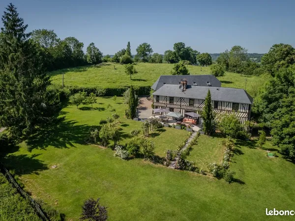 Propriété 10 pièces 230 m²