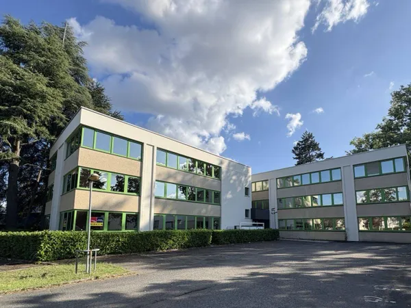 Bureaux 158 m²