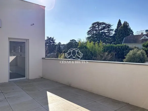 Vends t5 - 123.1 m² - Rillieux-la-Pape 69140