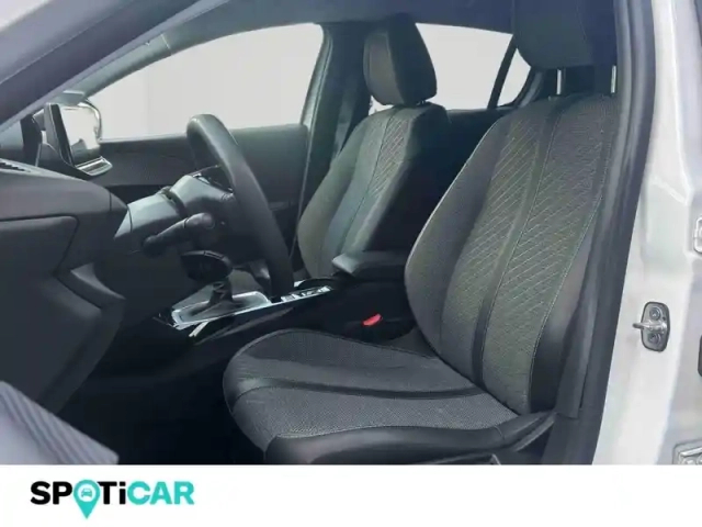 Peugeot 208 1.2 puretech 100ch s&amp;s allure — photo 11