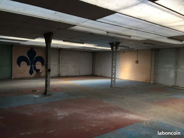 Local Commercial 300m2 - St Quentin