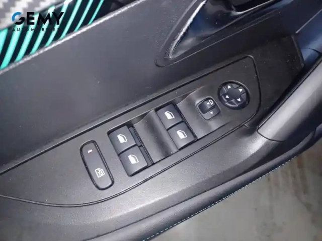Peugeot 2008 puretech 130 s&amp;s eat8 — photo 50