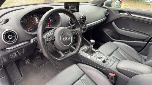 Audi A3 Limousine 2.0 TDI 184 - Ambition – 2015 – 154464 km – Diesel – Boîte Manuelle — photo 16