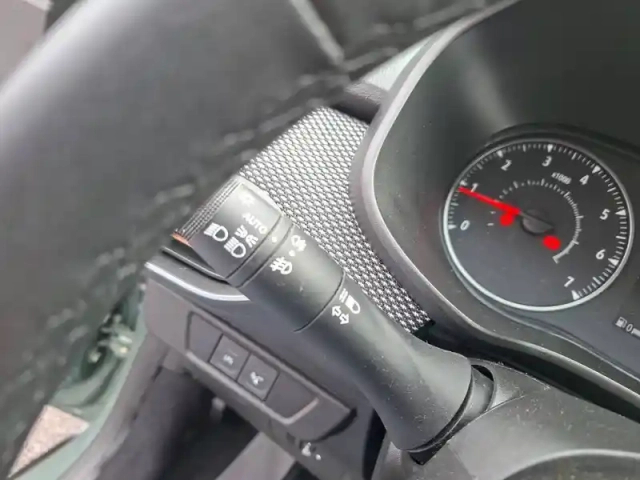 Dacia Sandero eco-g 100 — photo 20