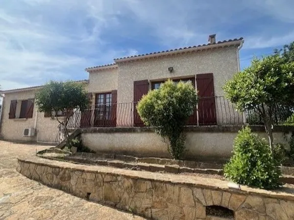 Maison 5 pièces 140 m²