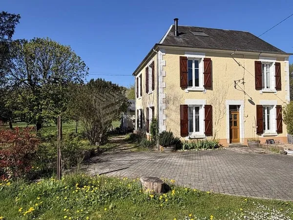 Maison 5 pièces 160 m²