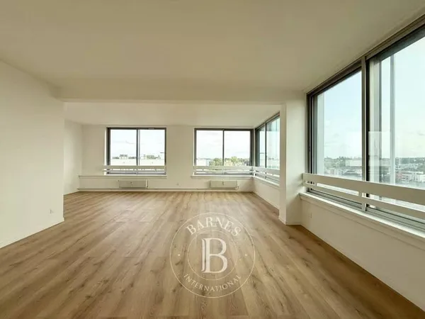 Appartement 4 pièces 162 m²