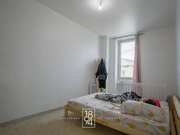 Appartement 6 pièces 145 m²