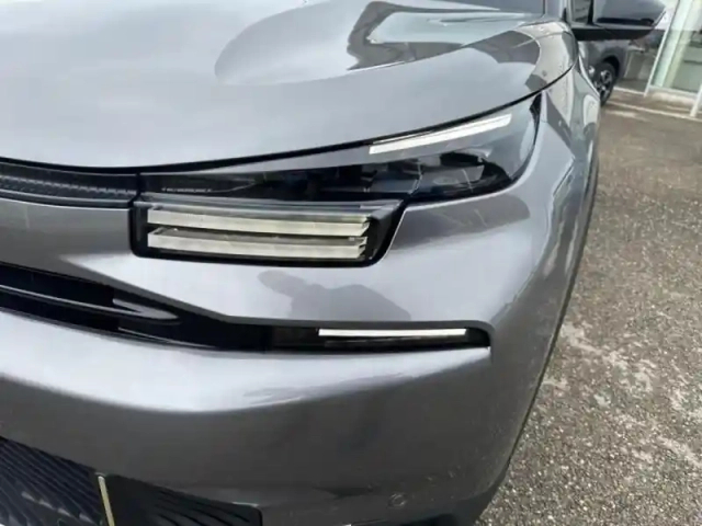 Citroën C4 electrique 156ch 54kwh autonomie étendue max — photo 9