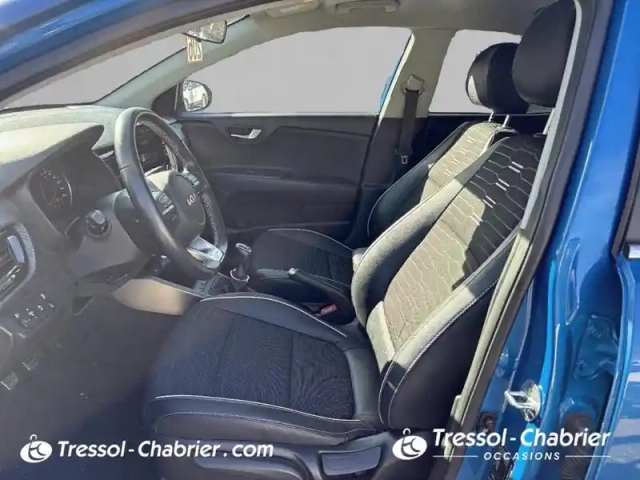 Kia Stonic 1.0 t-gdi 120 ch mhev bvm6 gt line — photo 9