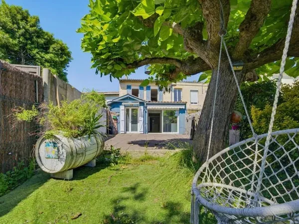 Maison de plain-pied 5 pièces 113 m²