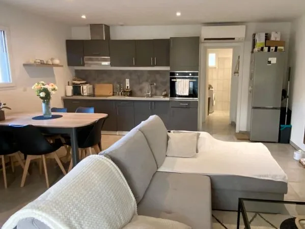 Location T2 45 M3 + Terrasse + 2 places de parking