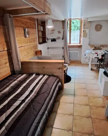 A louer appartement T1 bis ( I.U.T AUCH)