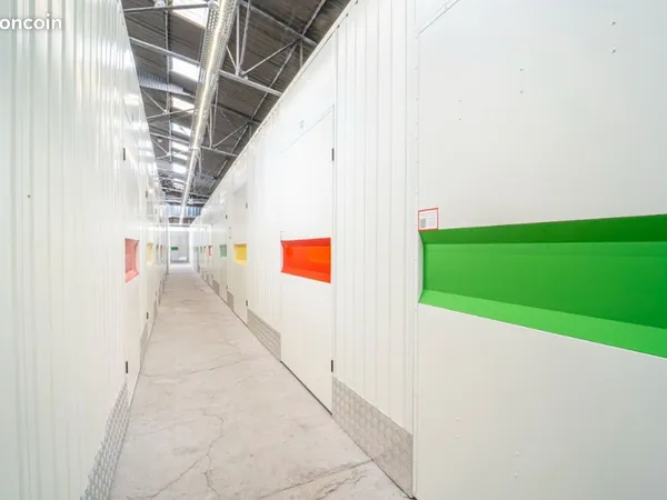 Garage/box 15 m² Pommeret