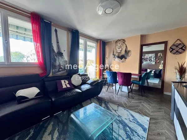 Appartement 3 chambres, cave, stationnement