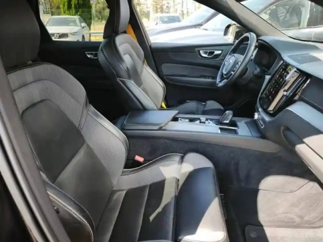 Volvo Xc60 t8 awd 310 + 145ch polestar engineered geartronic — photo 2