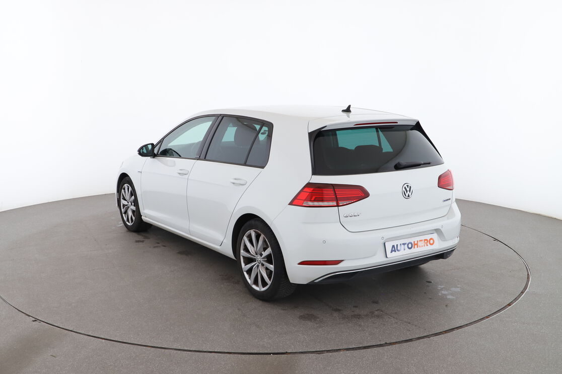 Volkswagen Golf VII 1.5 TSI EVO IQ.Drive DSG7 — photo 3