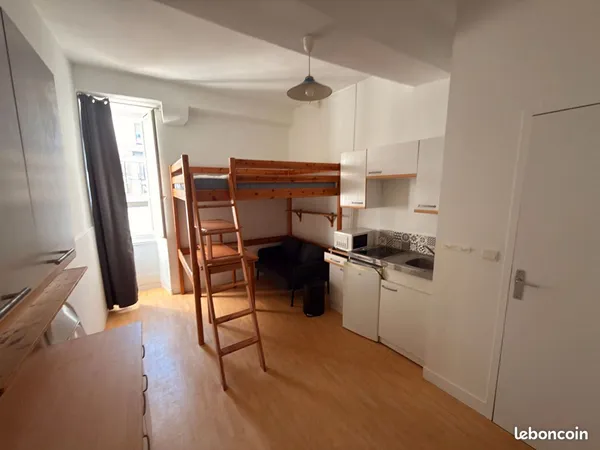 Studio 1 pièce 15 m²