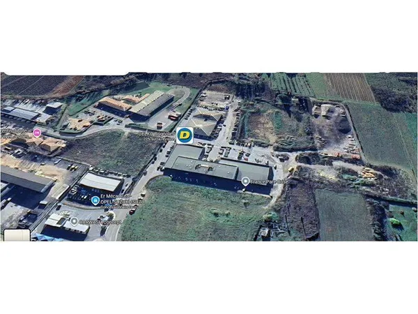 Local commercial 165 m²