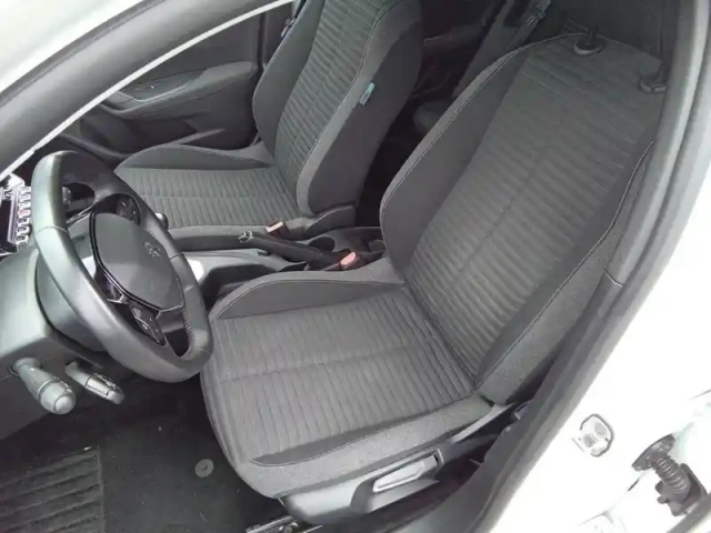 Peugeot 2008 bluehdi 110 s&amp;s bvm6 — photo 11