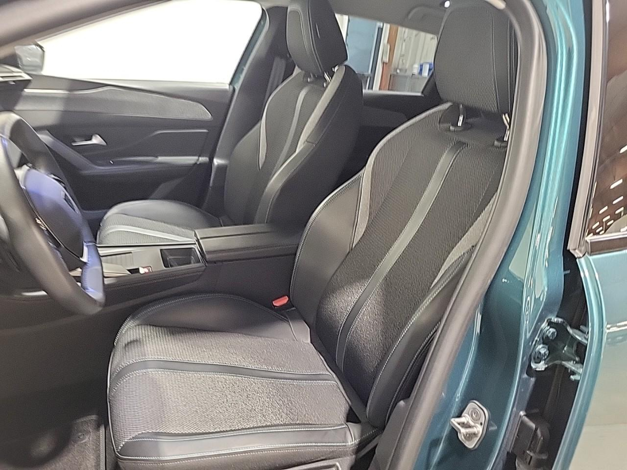 Peugeot 308 sw bluehdi 130ch s&s eat8 allure pack — photo 10