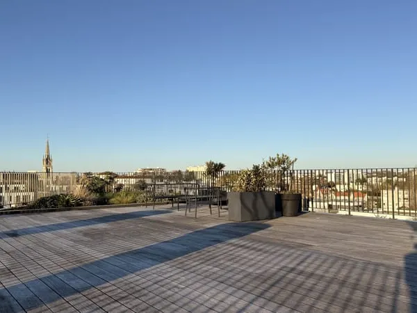 Appartement T5 de prestige - dernier étage avec Rooftop de 1