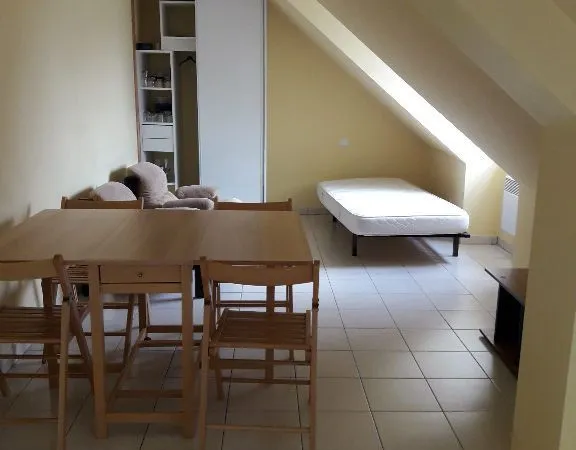 Studio 1 pièce 19 m²