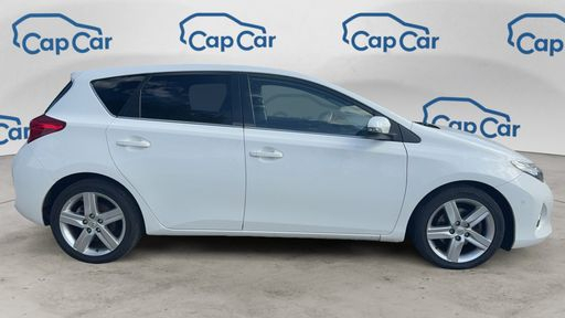 Toyota Auris 2.0 D-4D 124 - Edition Style – 2013 – 144007 km – Diesel – Boîte Manuelle — photo 2