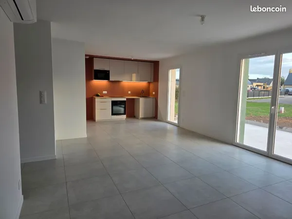 Maison . 4 pièces. 75m2. Plain-pied