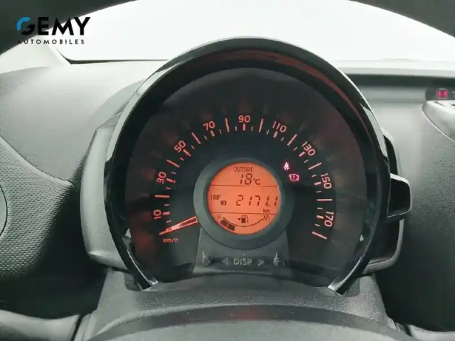 Peugeot 108 vti 72ch s&amp;s bvm5 — photo 71