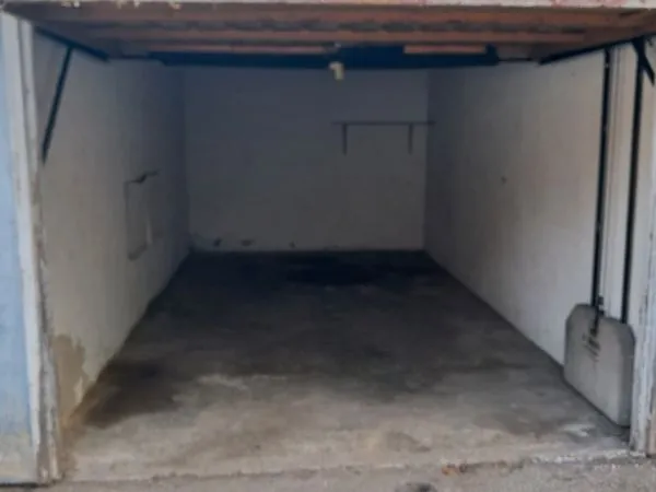 Garage à louer