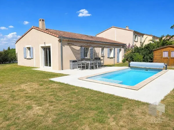 Maison de plain-pied 4 pièces 92 m²
