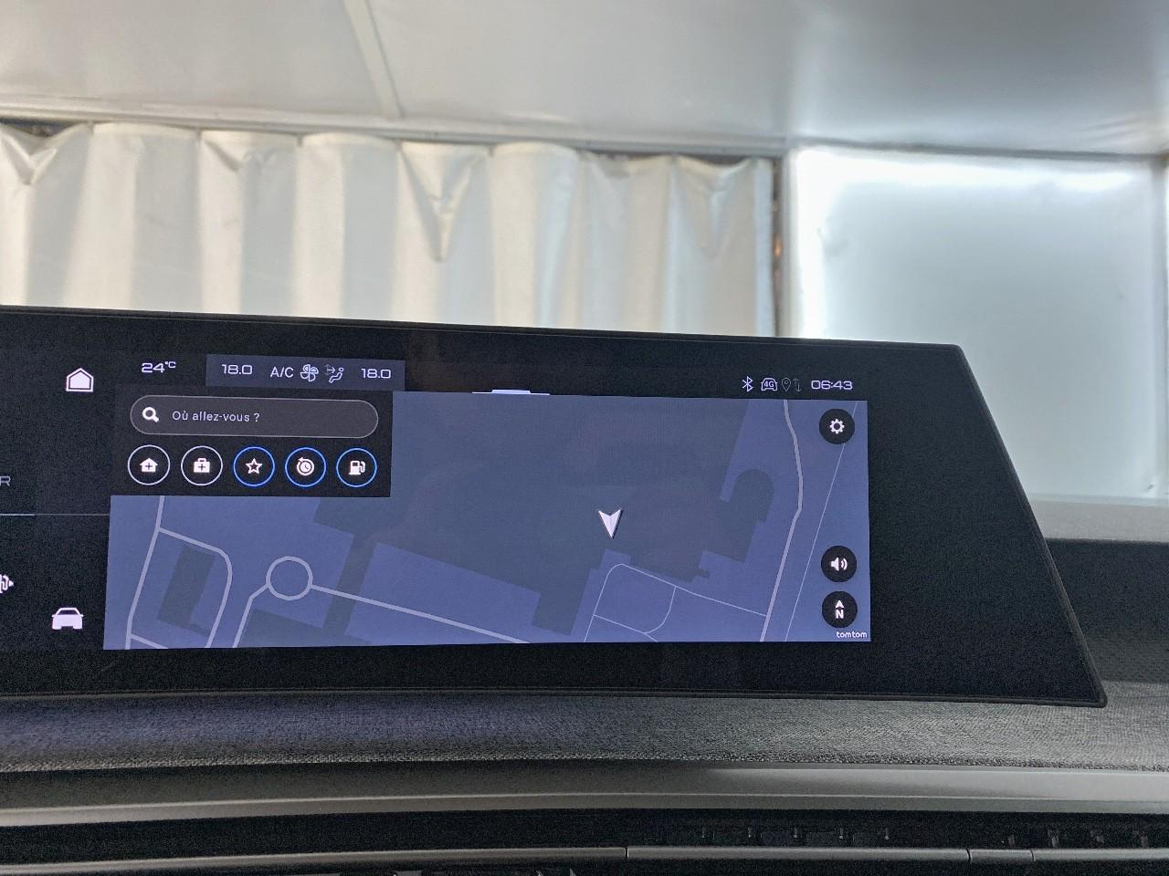 Peugeot 5008 hybrid 145 ch e-dcs6 allure — photo 14