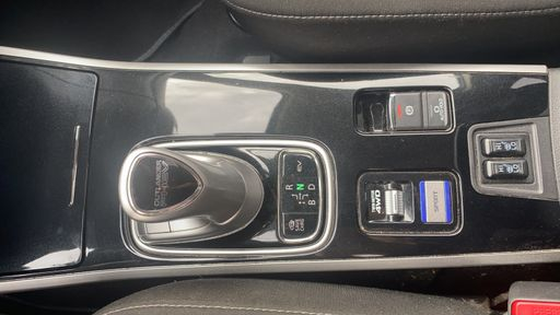Mitsubishi Outlander 2.4 MIVEC 208 Hybrid  4WD BVA6 - Buisness – 2020 – 90175 km – Hybride rechargeable – Boîte Automatique — photo 6
