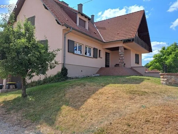 Maison T4 individuelle grand jardin clôturé et entretenu