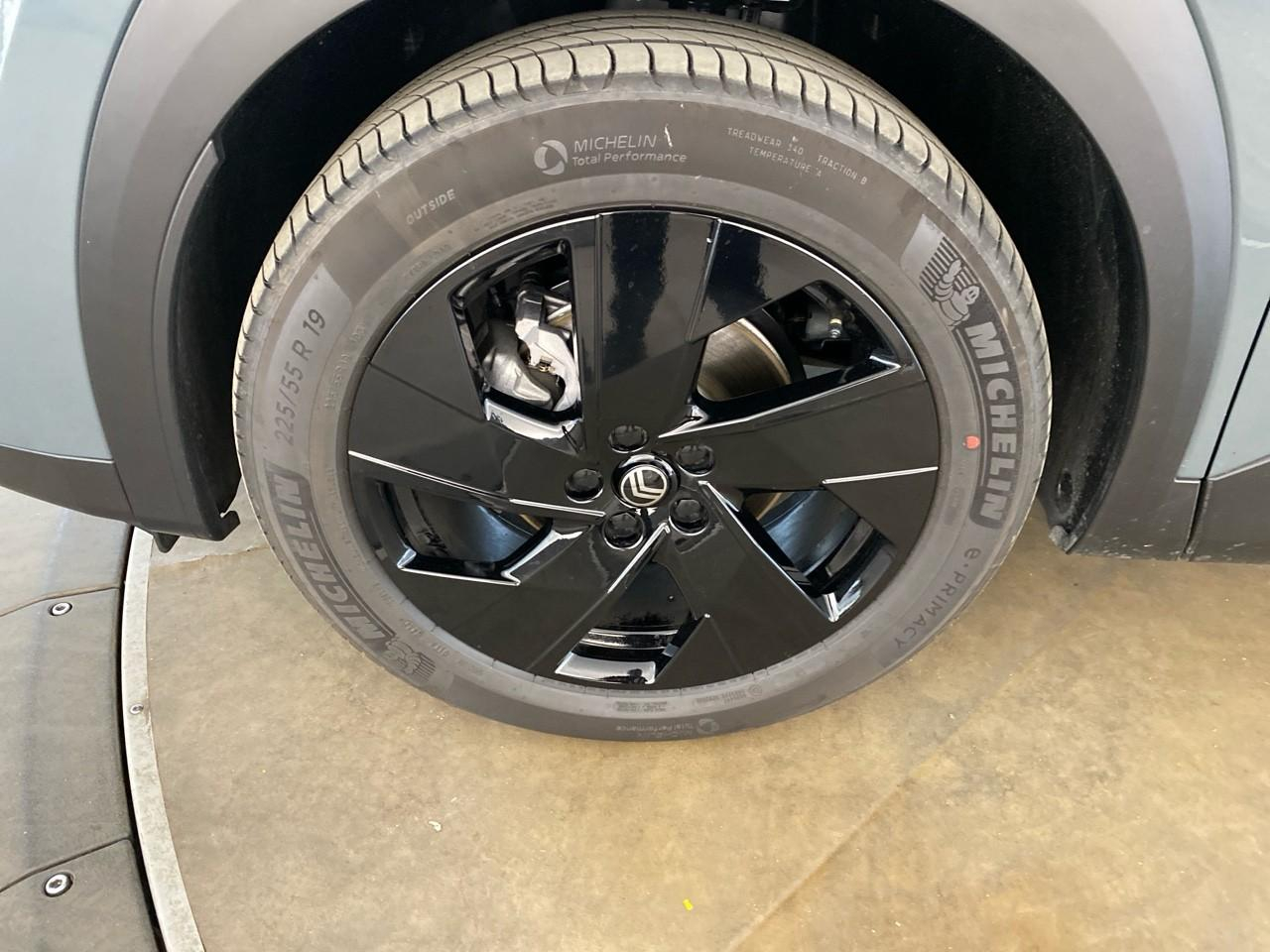 Citroën C5 Aircross hybride 145 ch e-dcs6 max — photo 11