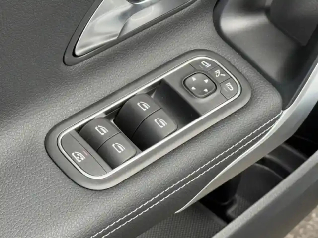 Mercedes Classe A 180 progressive line — photo 52