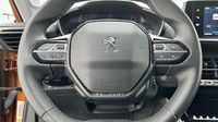 Peugeot 2008 1.2 PureTech 130ch S&S Allure — photo 12