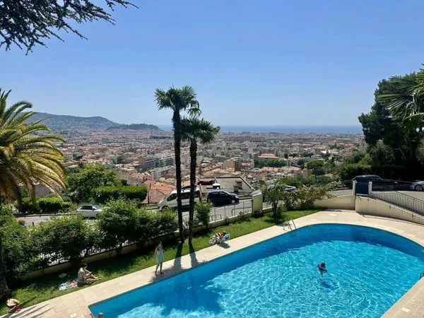 Appartement 4 pièces 113 m²