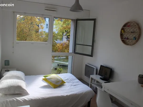 Studio meublé rue de Dinan a louer