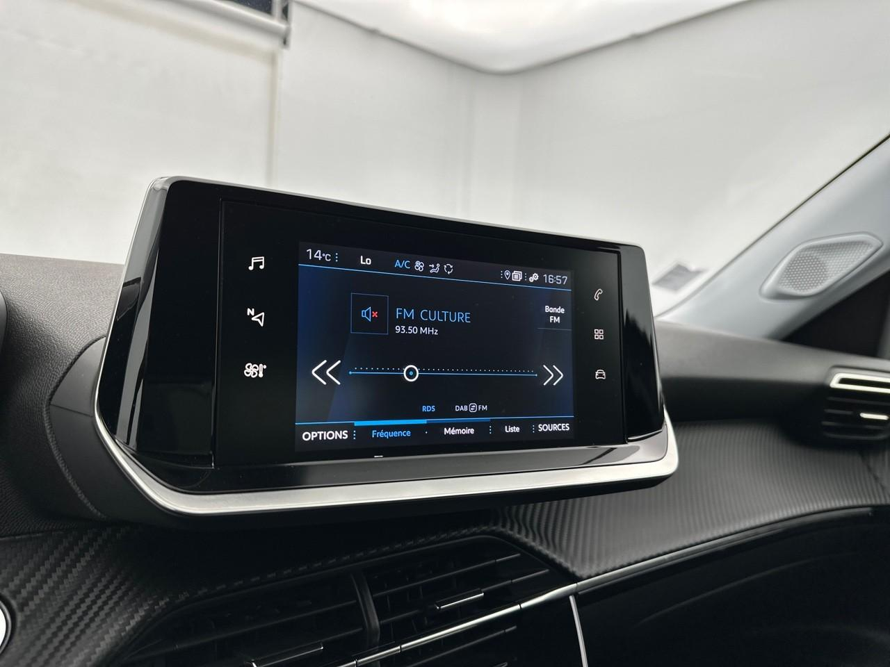 Peugeot 2008 puretech 100 s&s bvm6 allure — photo 22