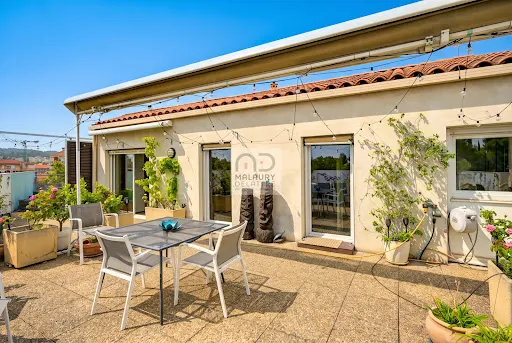 Appartement 6 pièces 165 m²